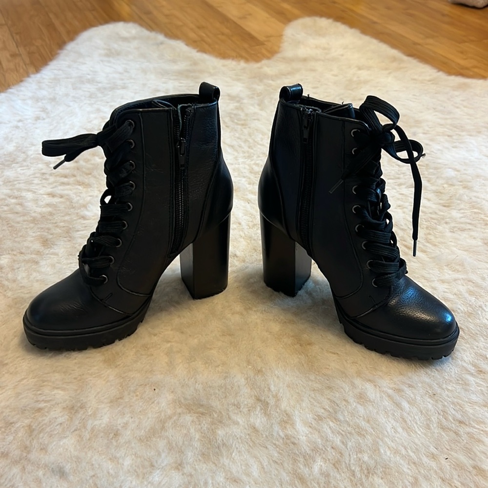 Steve Madden Laurie Black Lace-Up Ankle Heeled Boots - 6.5